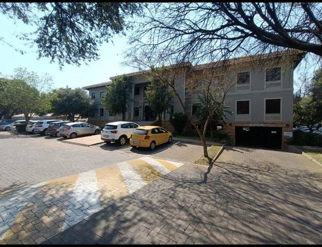 BUSINESS PROPERTY TO RENT IN VORNA VALLEY